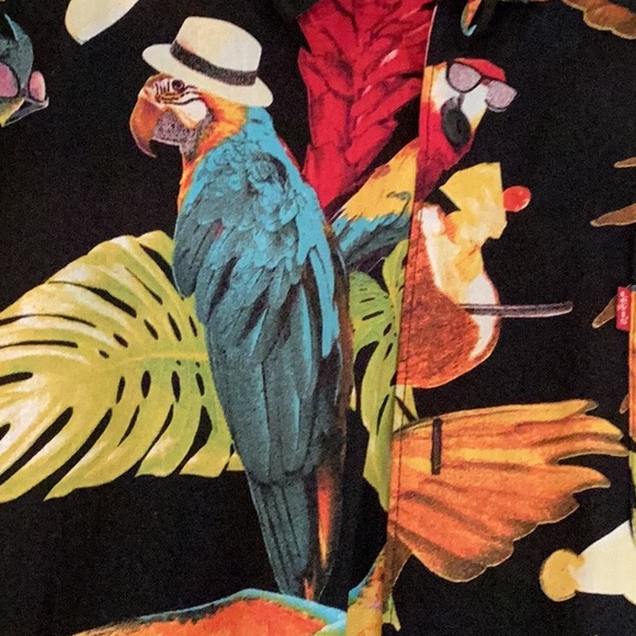 Tropical Black Shirt with Parrot Print Size XL - Picture 4 of 4